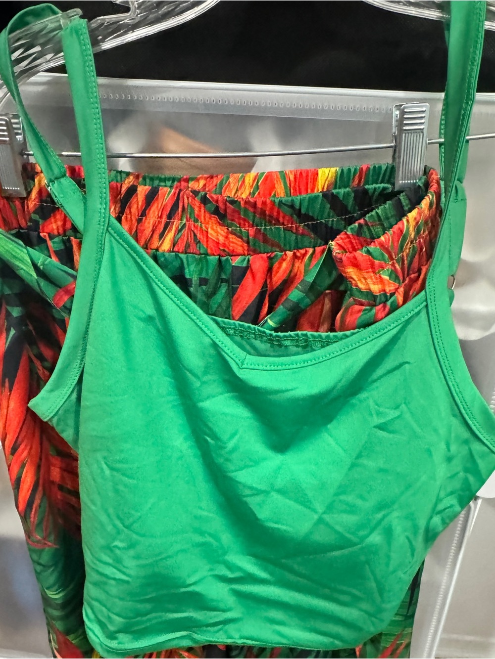 Green Tropical Print Women’s Two-Piece Set